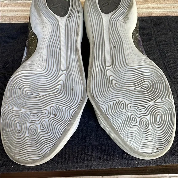 Nike Kobe 9 EM Premium Black Metallic Silver 2014 652908-001 Size 13 Shoes - Picture 9 of 10